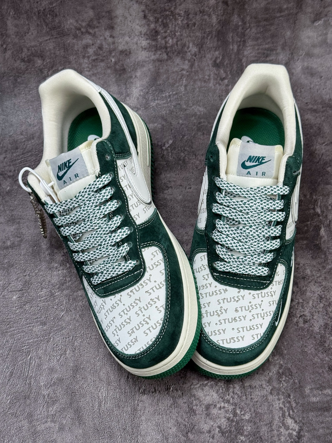 Nike Air Force 1 Low 07 x Stussy 绿白小勾满天星 SY1388-023 Nike Air Force 1 Low 07 x Stussy 绿白小勾满天星 SY1388-023