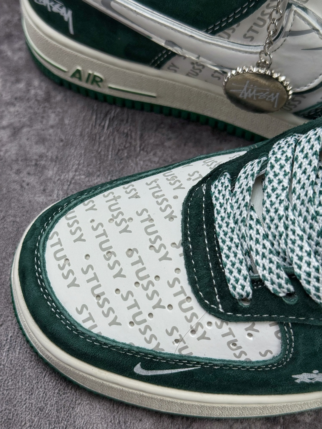 Nike Air Force 1 Low 07 x Stussy 绿白小勾满天星 SY1388-023 Nike Air Force 1 Low 07 x Stussy 绿白小勾满天星 SY1388-023
