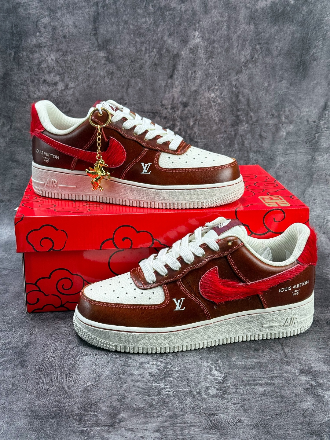 Nike Air Force 1 Low 07 x Louis Vuitton 棕白红 FV3694-103 Nike Air Force 1 Low 07 x Louis Vuitton 棕白红 FV3694-103