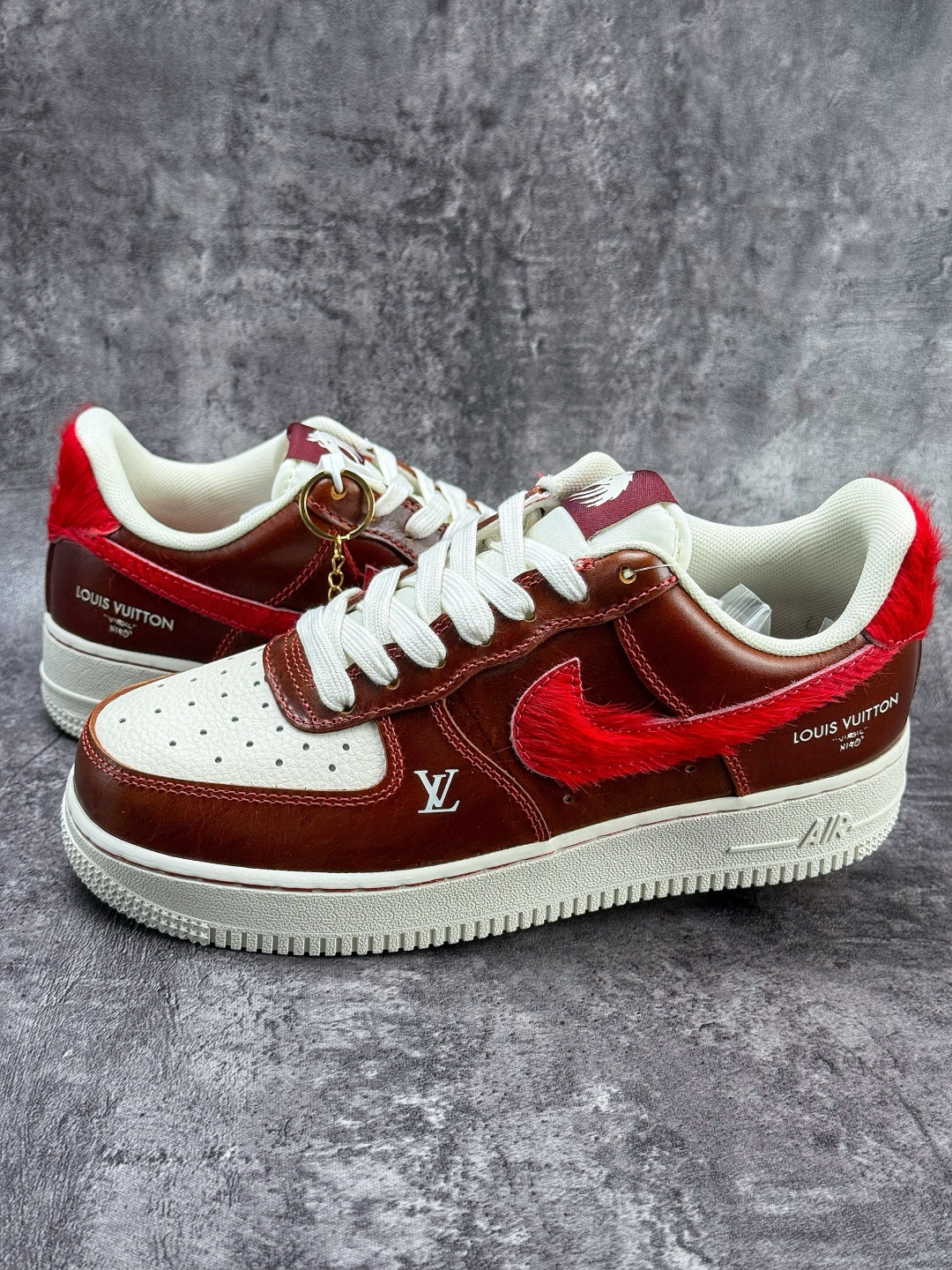 Nike Air Force 1 Low 07 x Louis Vuitton 棕白红 FV3694-103 Nike Air Force 1 Low 07 x Louis Vuitton 棕白红 FV3694-103
