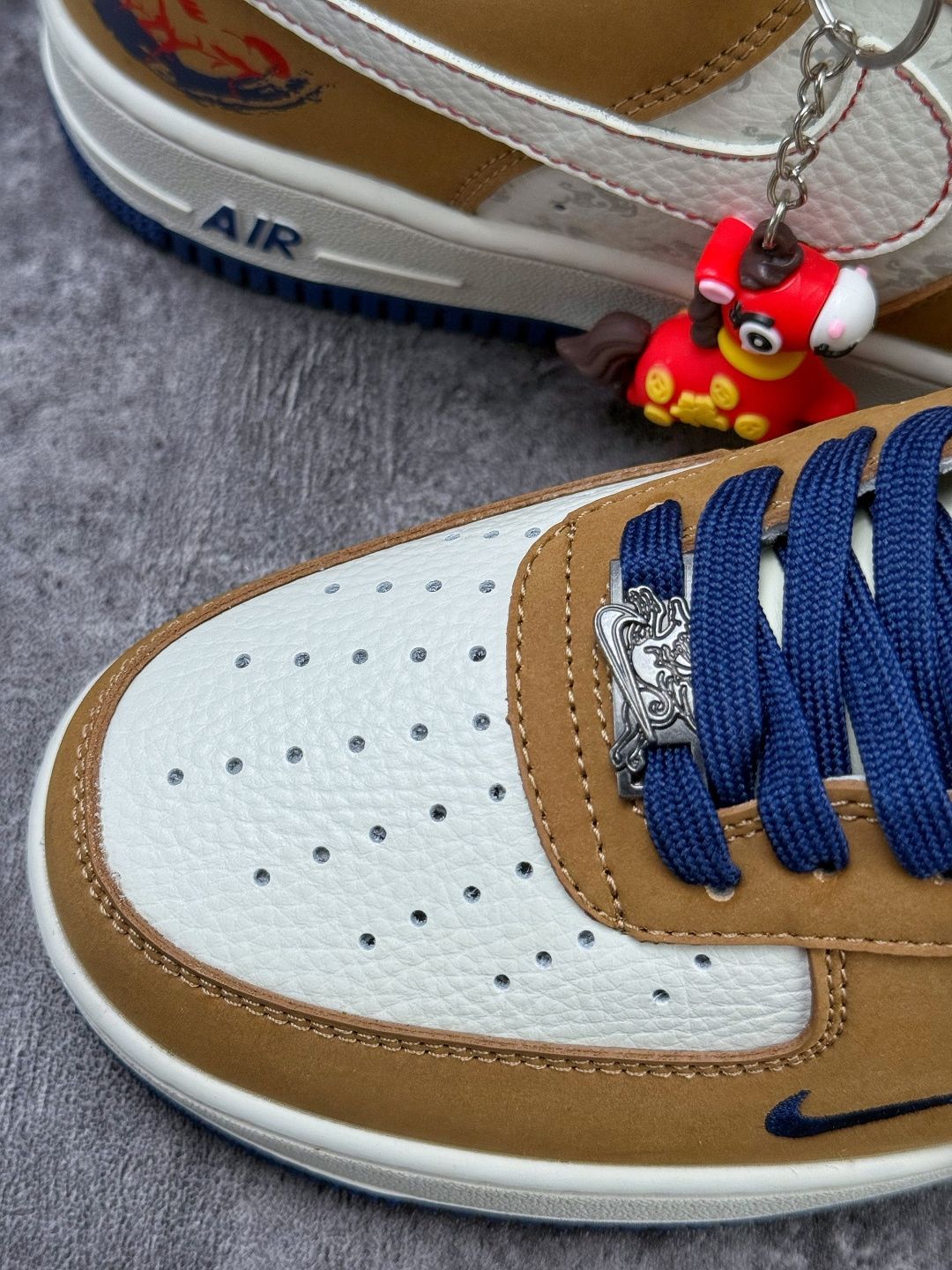 Nike Air Force 1 Low 07 马年限定 棕白蓝小勾 NH0601-505 Nike Air Force 1 Low 07 马年限定 棕白蓝小勾 NH0601-505