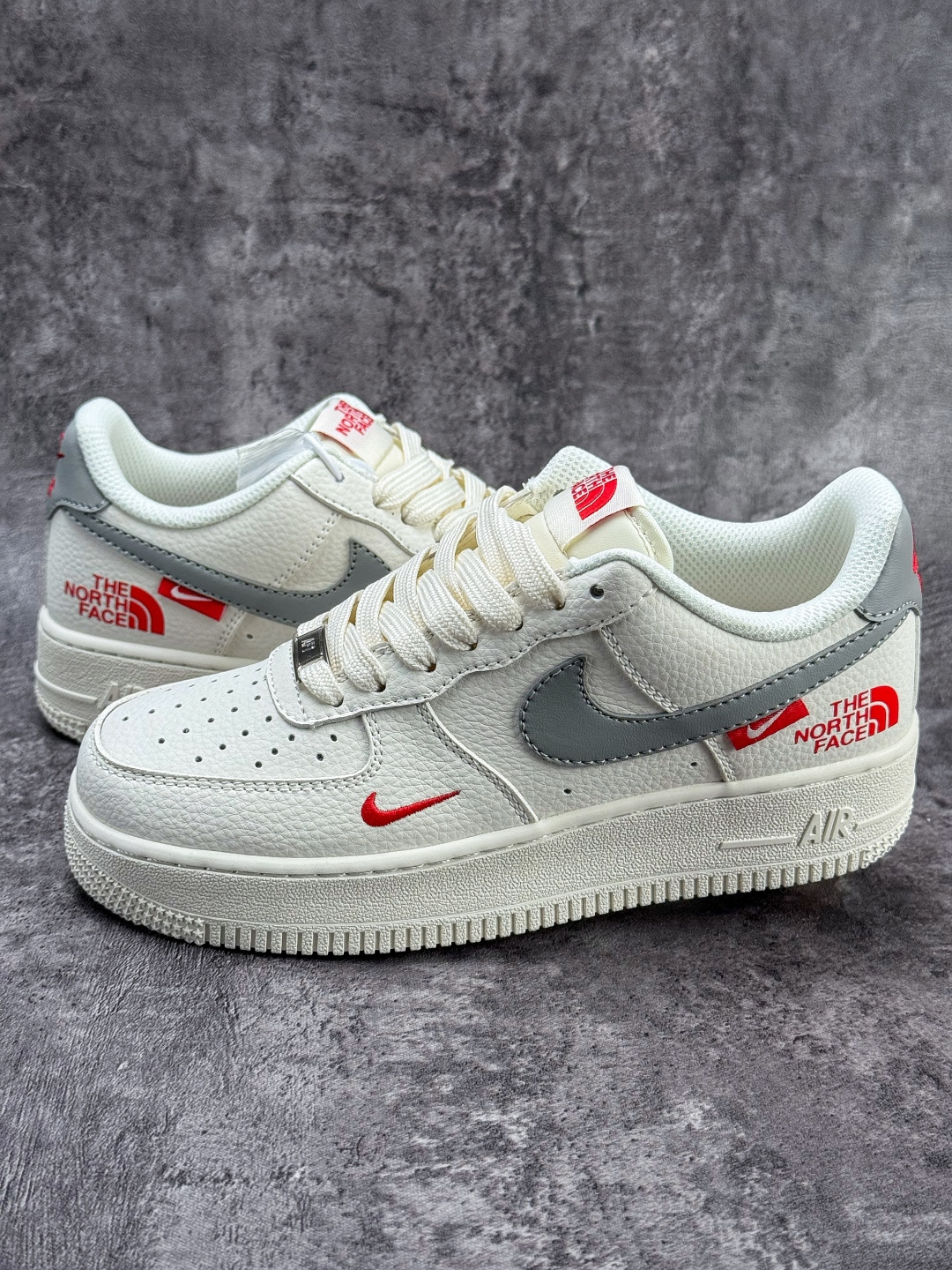 Nike Air Force 1 Low 07 x The North Face 白灰小勾 MM3399-802 Nike Air Force 1 Low 07 x The North Face 白灰小勾 MM3399-802