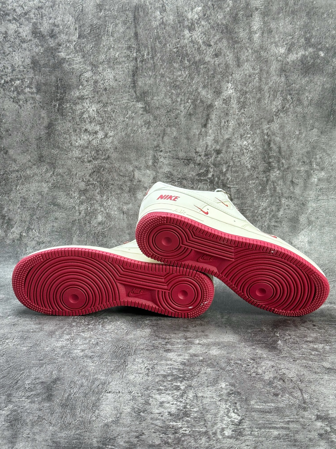Nike Air Force 1 Low 07 白红三小勾满天星 JP2026-106 Nike Air Force 1 Low 07 白红三小勾满天星 JP2026-106