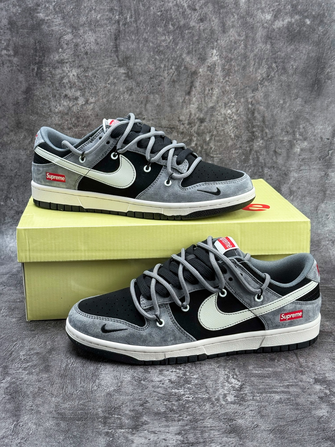 Nike SB Dunk Low x Superme 灰黑白小勾 JP2026-101 Nike SB Dunk Low x Superme 灰黑白小勾 JP2026-101