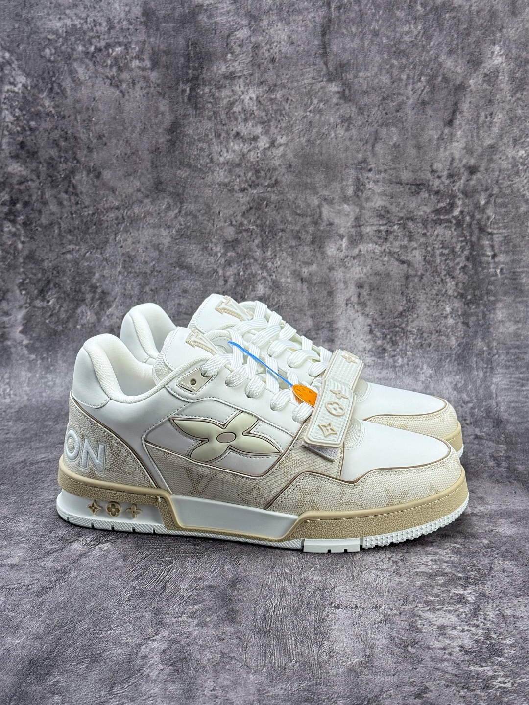 YS广奢高端货 LOUIS VUITTON 路易威登 LV Trainer 休闲板鞋 YS广奢高端货 LOUIS VUITTON 路易威登 LV Trainer 休闲板鞋