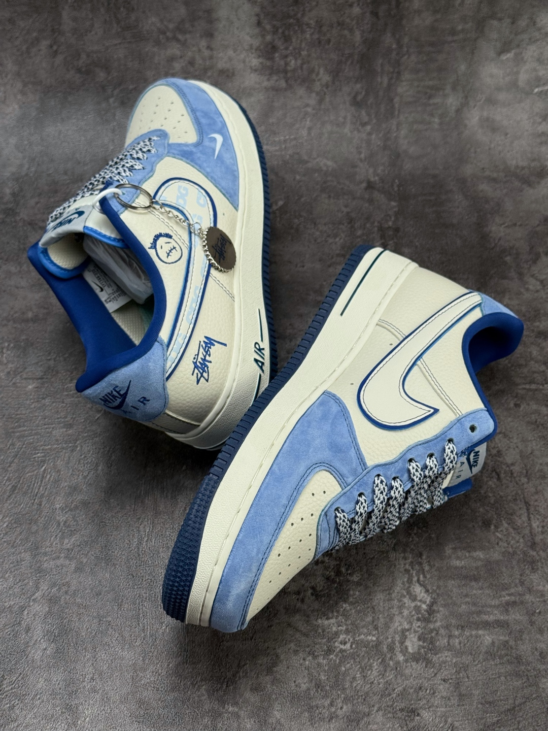 Nike Air Force 1 Low 07 x Stussy 蓝白小勾满天星 SY1388-020 Nike Air Force 1 Low 07 x Stussy 蓝白小勾满天星 SY1388-020