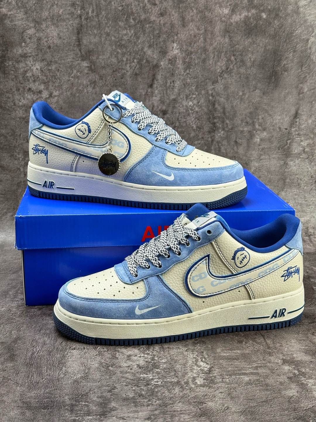 Nike Air Force 1 Low 07 x Stussy 蓝白小勾满天星 SY1388-020 Nike Air Force 1 Low 07 x Stussy 蓝白小勾满天星 SY1388-020
