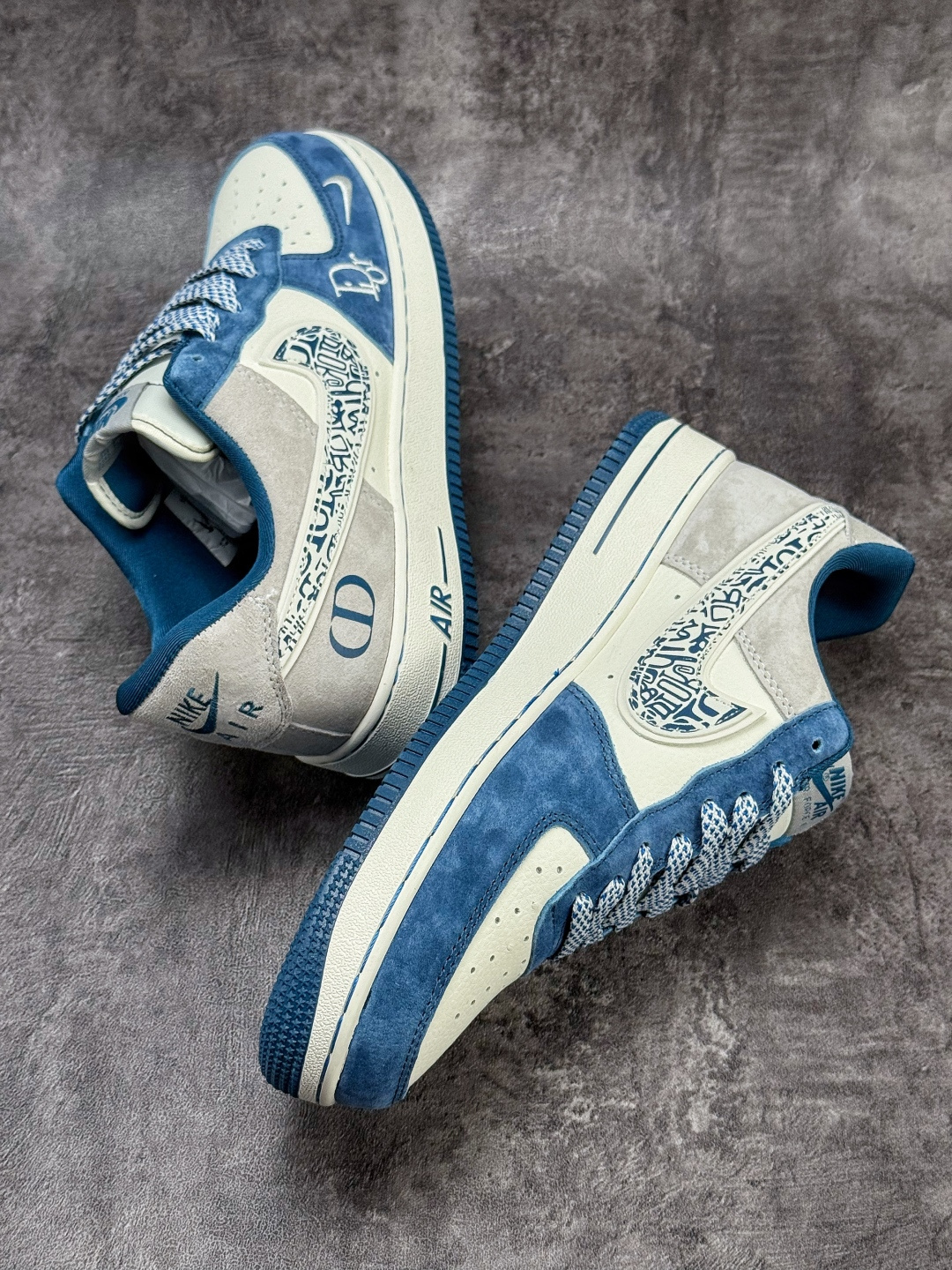 Nike Air Force 1 Low 07 x DIOR 蓝白小勾满天星 SS1979-010 Nike Air Force 1 Low 07 x DIOR 蓝白小勾满天星 SS1979-010