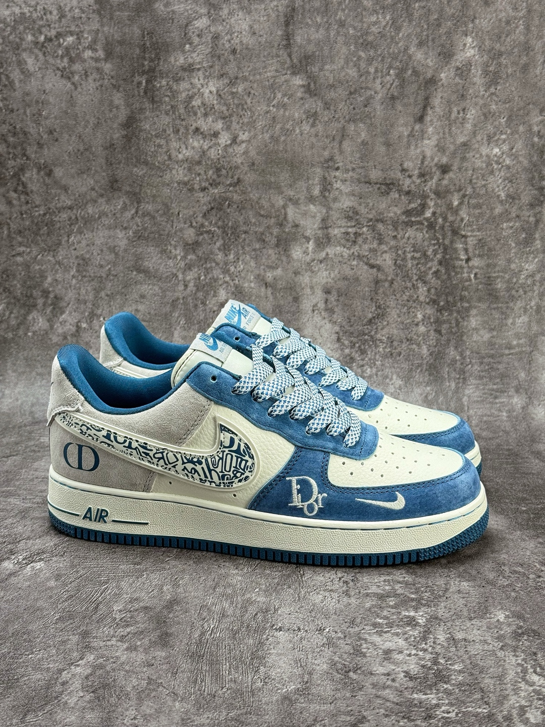 Nike Air Force 1 Low 07 x DIOR 蓝白小勾满天星 SS1979-010 Nike Air Force 1 Low 07 x DIOR 蓝白小勾满天星 SS1979-010