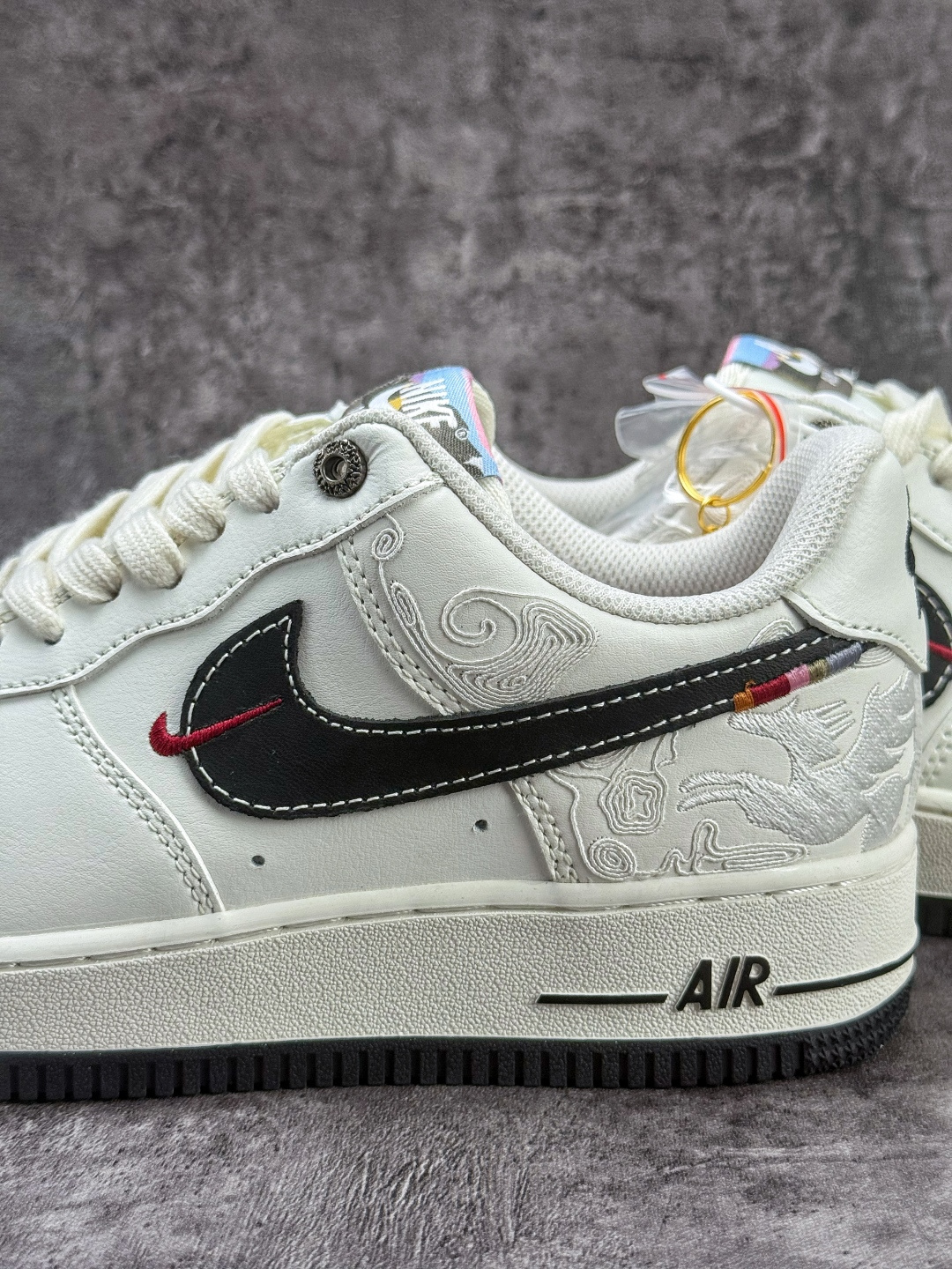 Nike Air Force 1 Low 07 马年限定 白黑小勾 DD1982-347 Nike Air Force 1 Low 07 马年限定 白黑小勾 DD1982-347