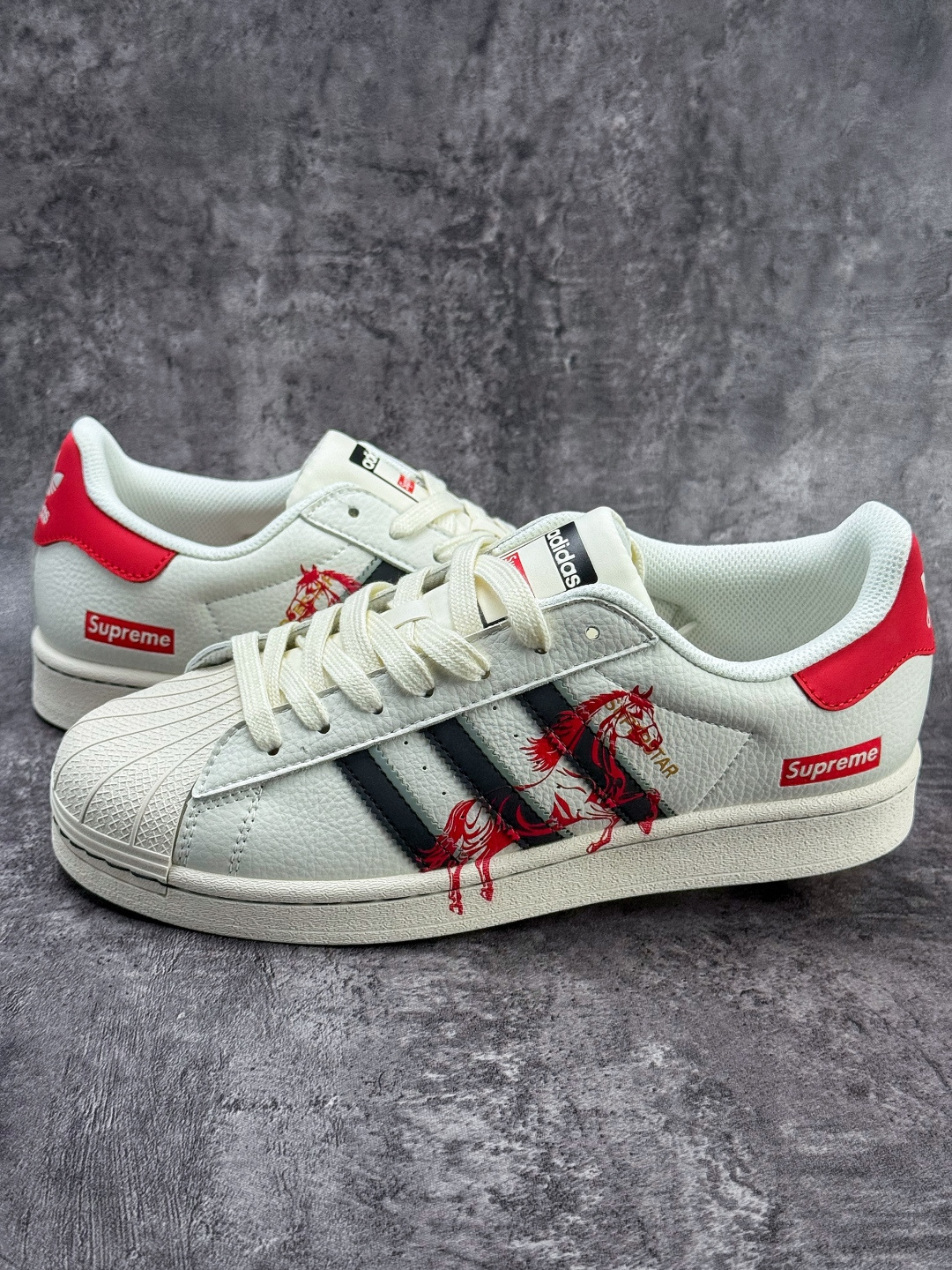 adidas Gazelle INdoor W 马年限定 定制贝壳头 JX8905 adidas Gazelle INdoor W 马年限定 定制贝壳头 JX8905