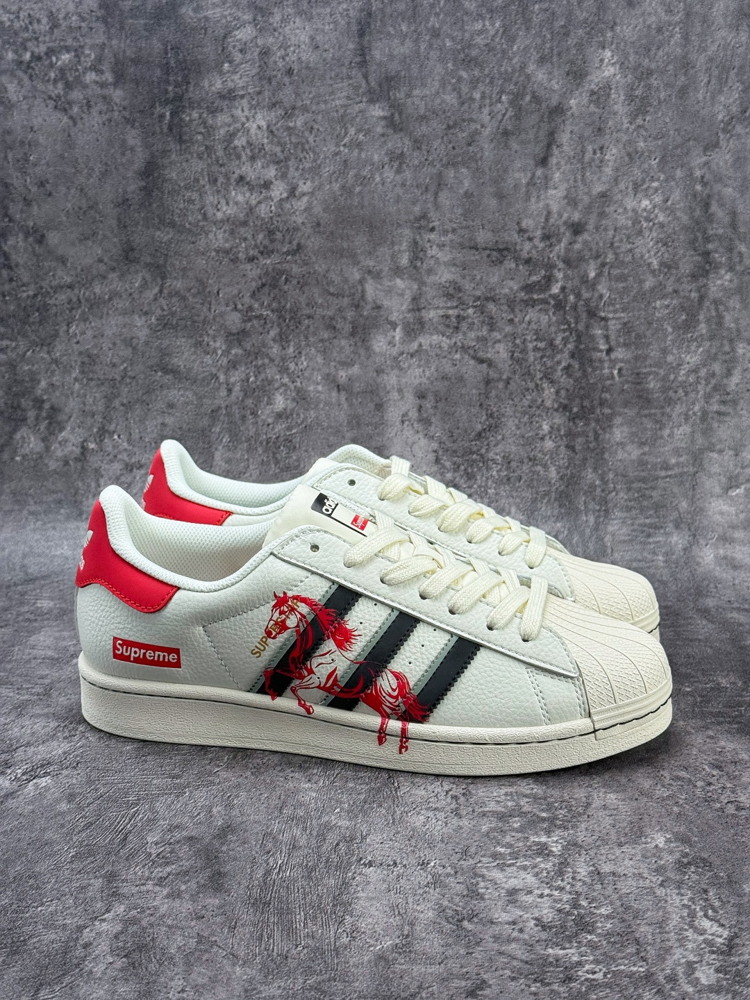adidas Gazelle INdoor W 马年限定 定制贝壳头 JX8905 adidas Gazelle INdoor W 马年限定 定制贝壳头 JX8905