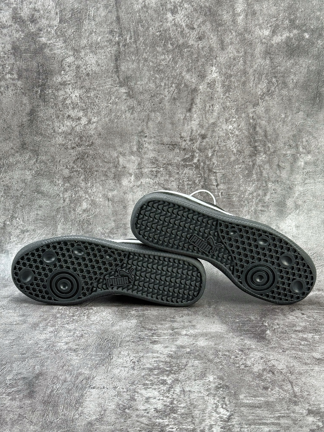 彪马Rose x Puma Speedcat 联名款 极速赛车系列彪马低帮生活休闲鞋 406756-05-Top High Quatity Cheap Sneakers Fashion Clothing Clothes Bags handbags Shoes of all Brand wholesale With The best Quality And Beautiful Price from China Factory Chinese suppliers wholesaler seller 彪马Rose x Puma Speedcat 联名款 极速赛车系列彪马低帮生活休闲鞋 406756-05