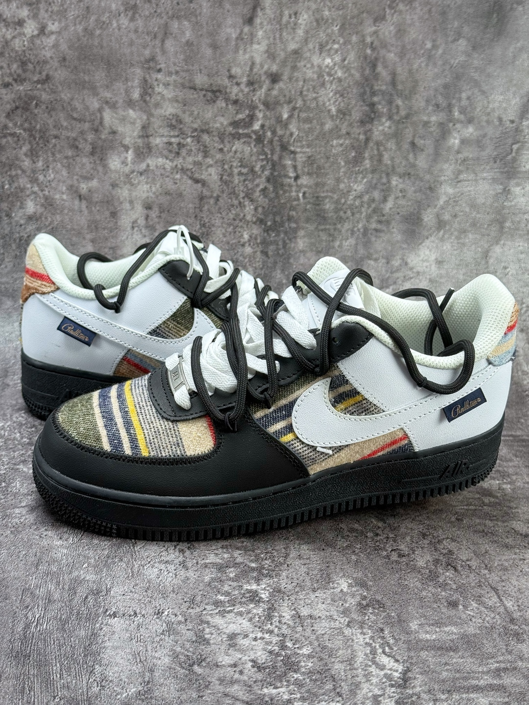 Nike Air Force 1 Low 07 黑白绑带 CW1288-678