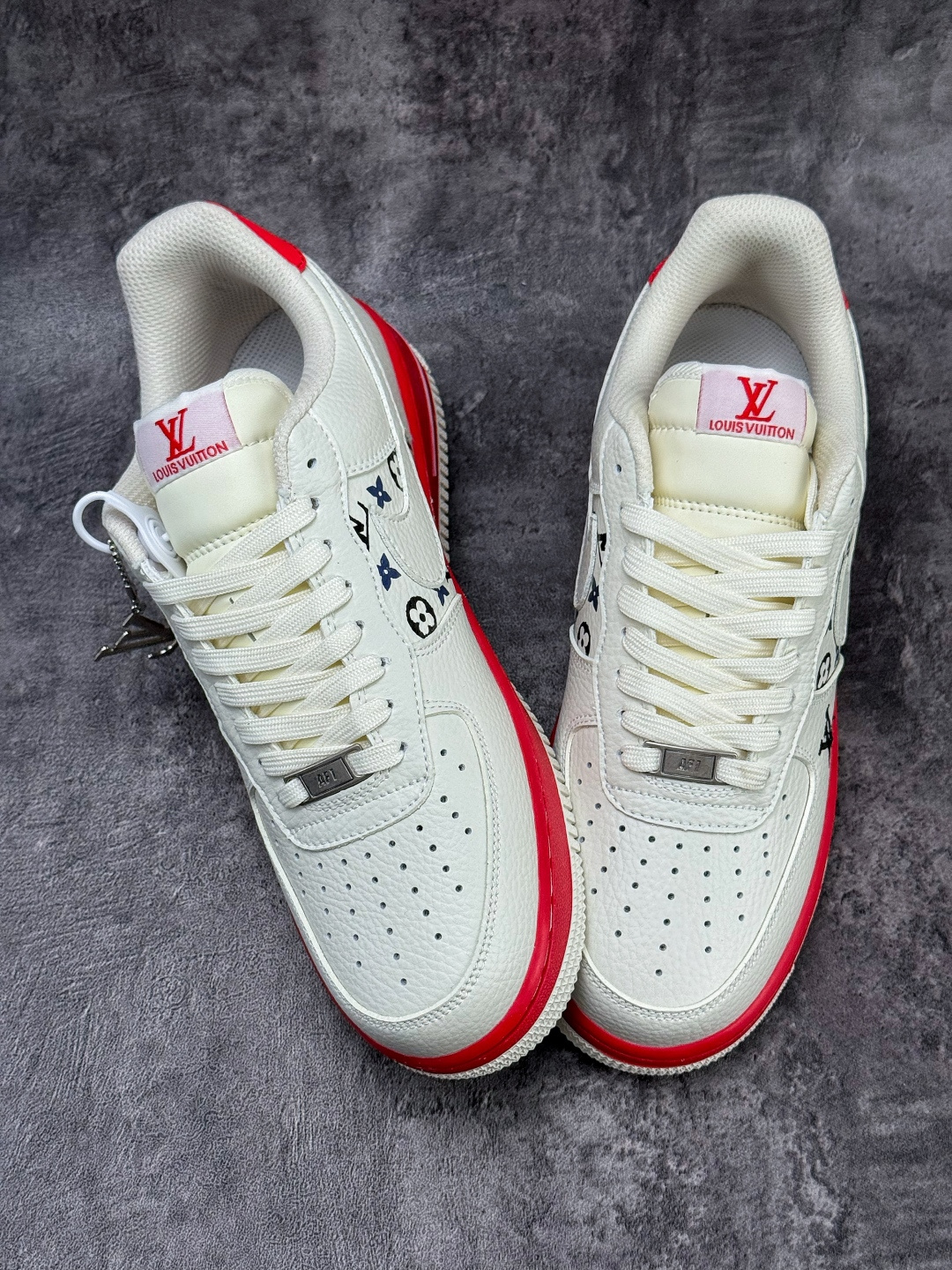 Nike Air Force 1 Low 07 x Louis Vuitton 白黑红 BQ4212-100