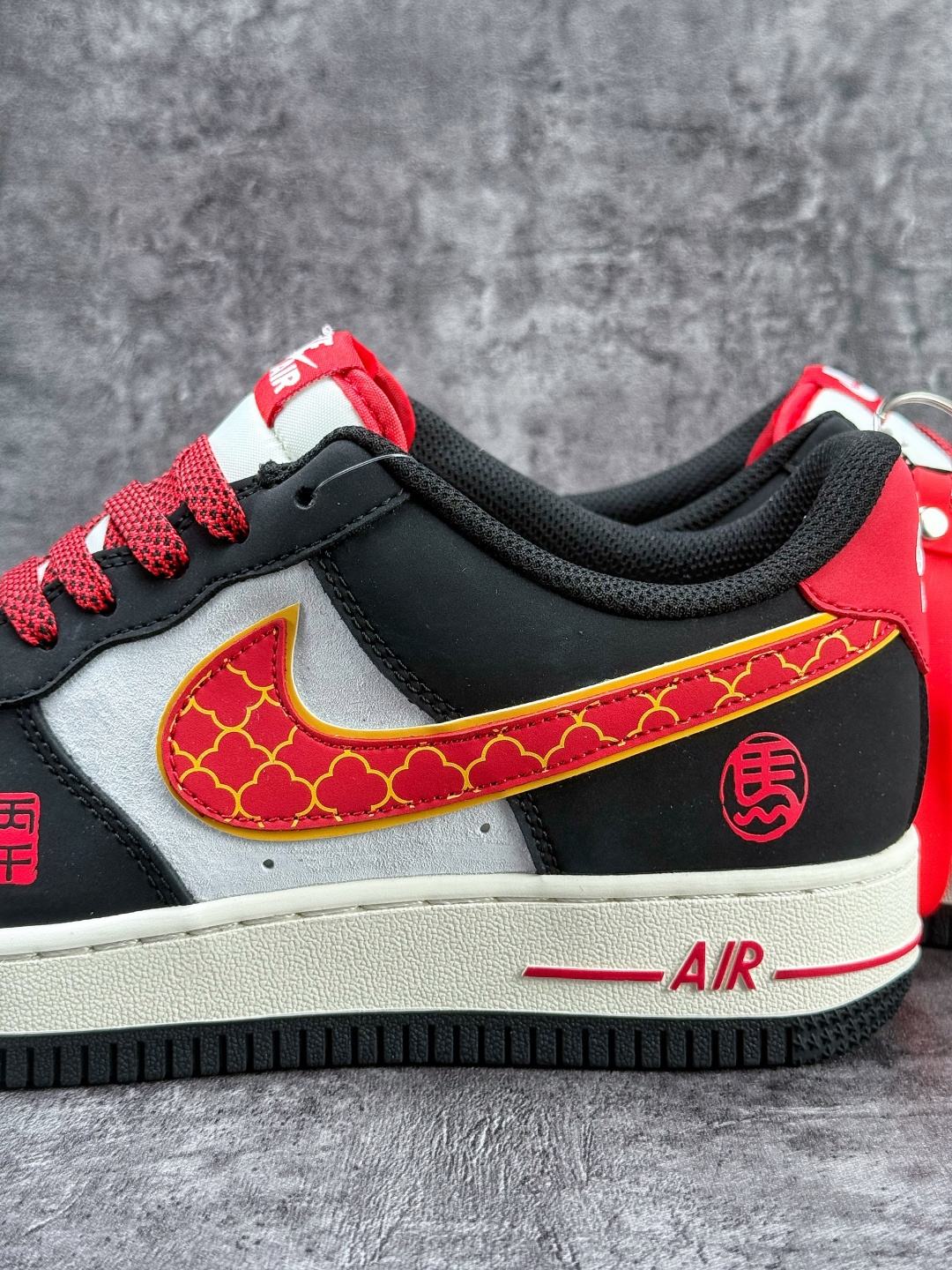 Nike Air Force 1 Low 07 马年限定 黑白红满天星 HT5088-612