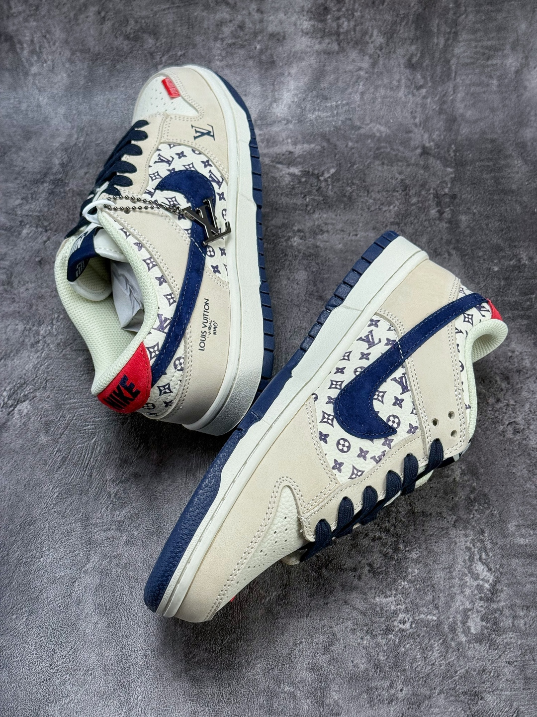 Nike SB Dunk Low x Louis Vuitton 米白蓝 DN3168-020