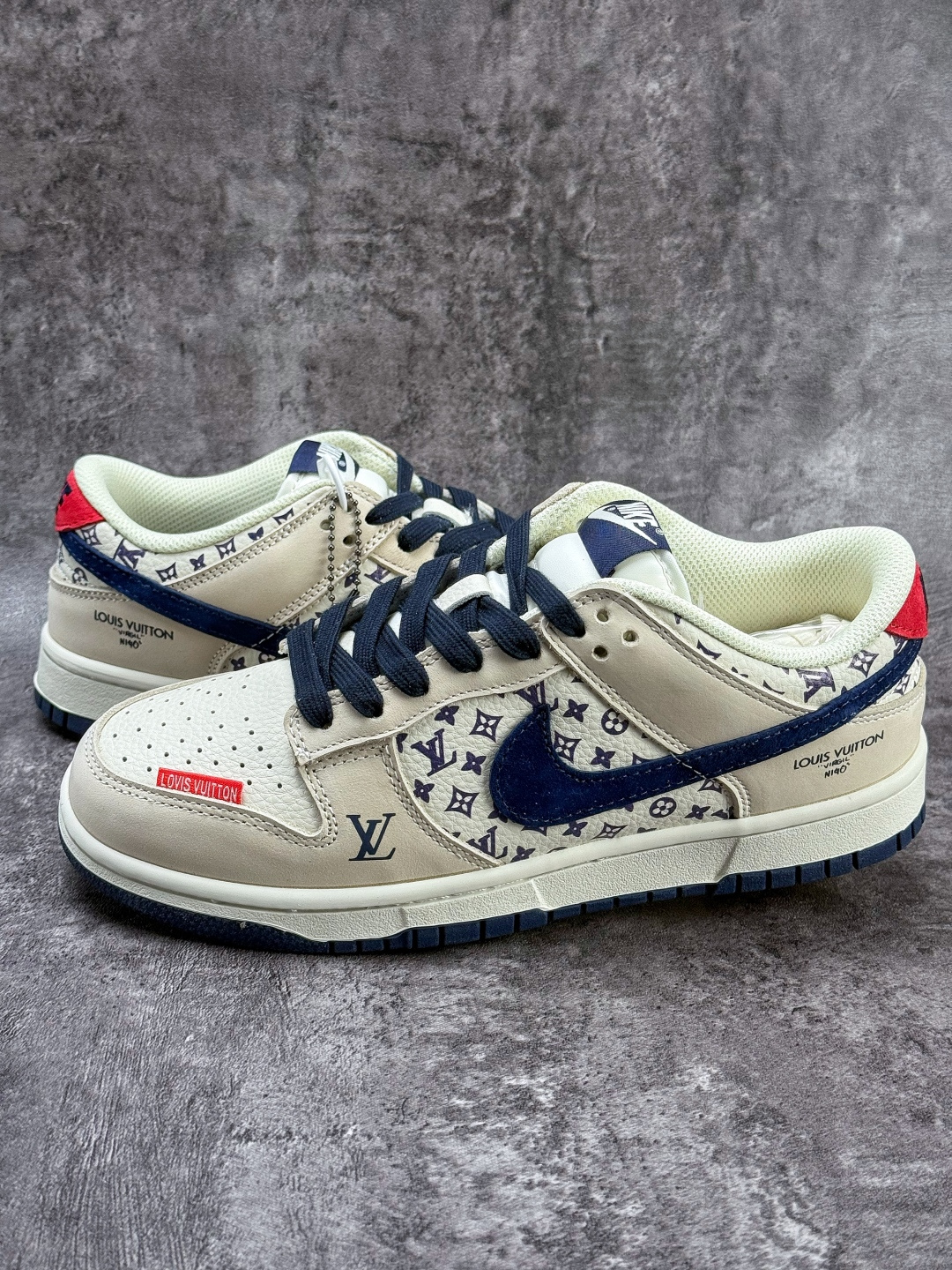 Nike SB Dunk Low x Louis Vuitton 米白蓝 DN3168-020