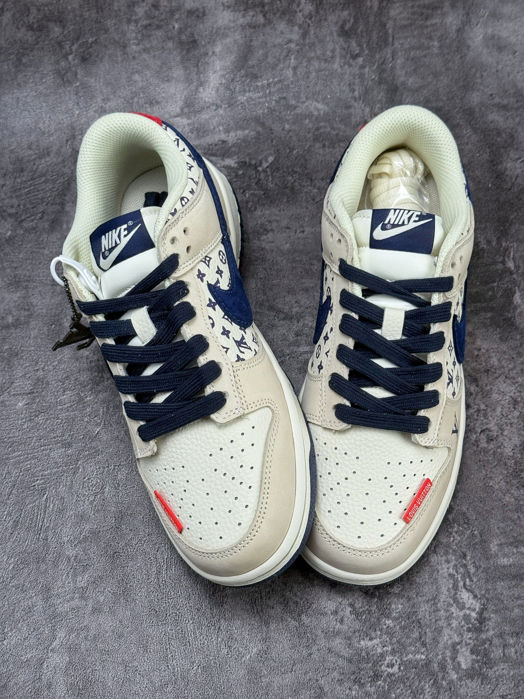 Nike SB Dunk Low x Louis Vuitton 米白蓝 DN3168-020