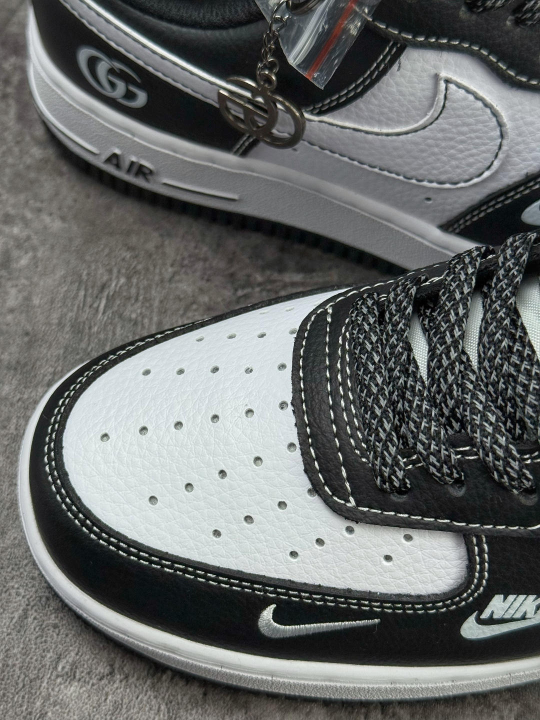 Nike Air Force 1 Low 07 x GUCCI 黑白双小勾满天星 DD1982-340