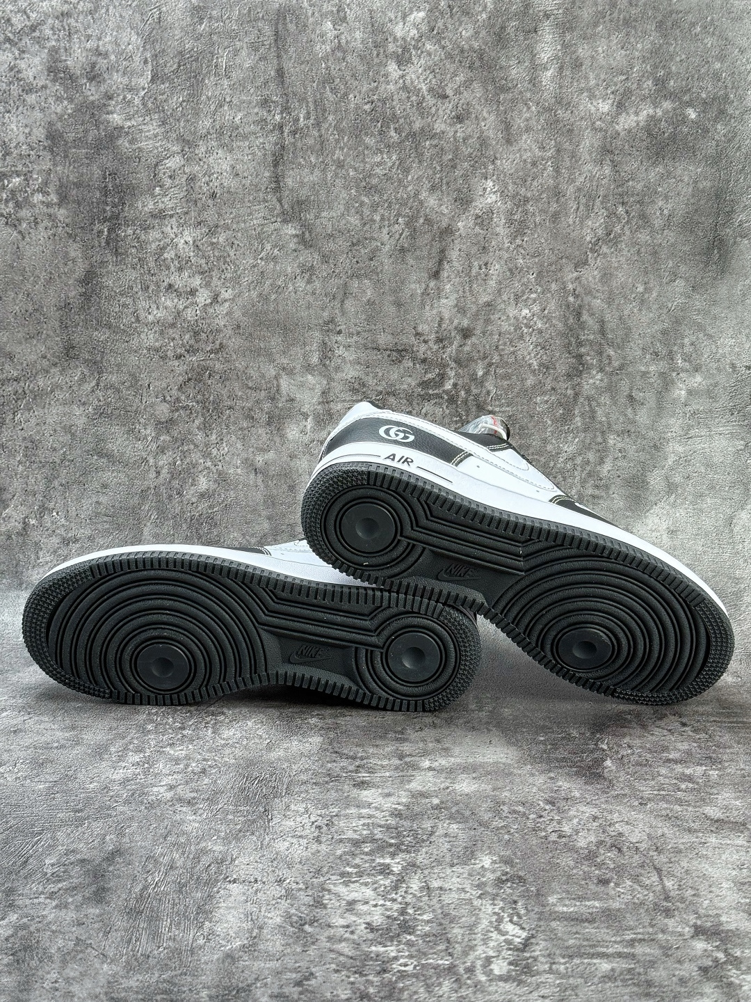 Nike Air Force 1 Low 07 x GUCCI 黑白双小勾满天星 DD1982-340
