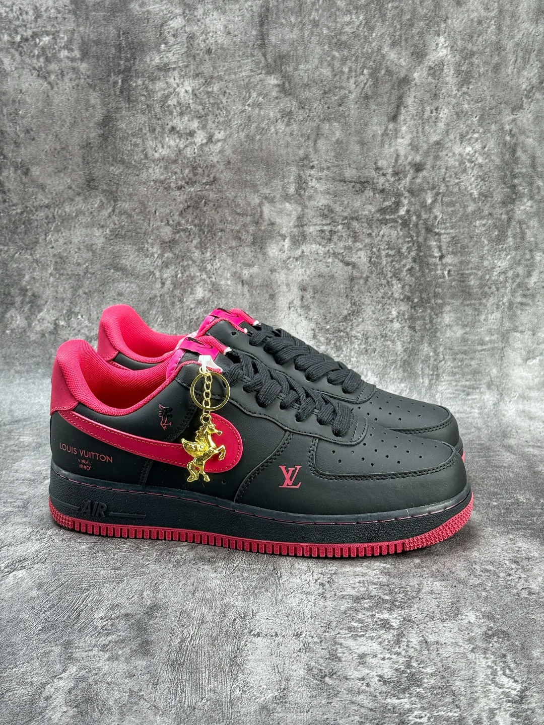Nike Air Force 1 Low 07 x Louis Vuitton 黑红 FV3694-102