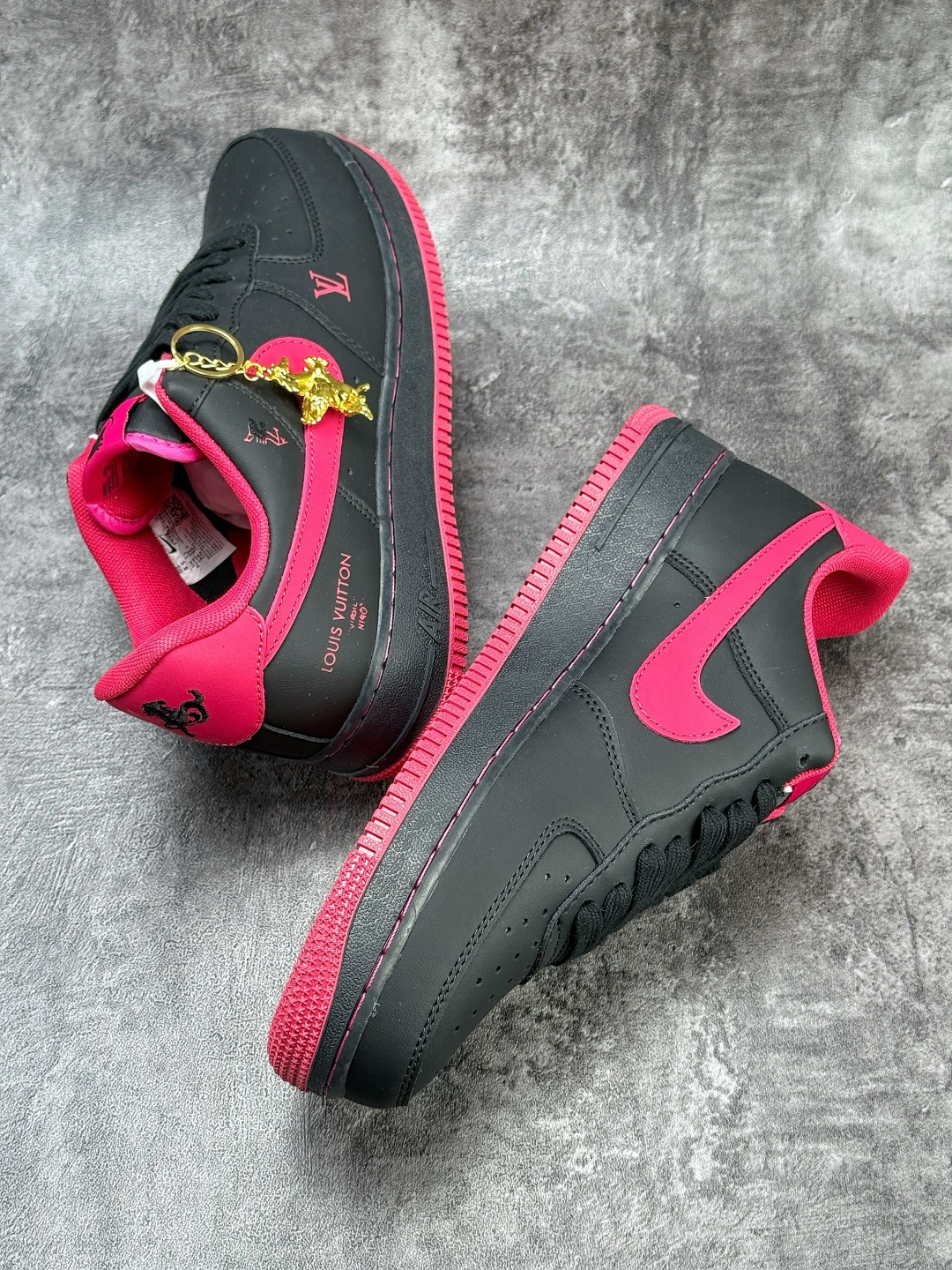 Nike Air Force 1 Low 07 x Louis Vuitton 黑红 FV3694-102