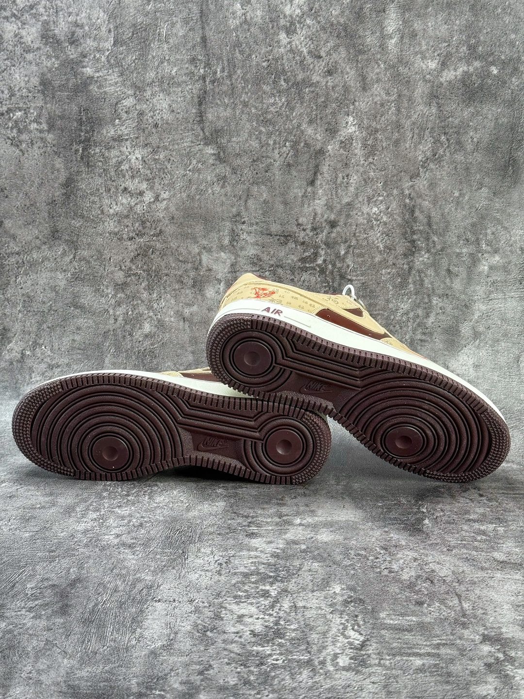 Nike Air Force 1 Low 07 马年限定 米棕小勾 NH0601-501
