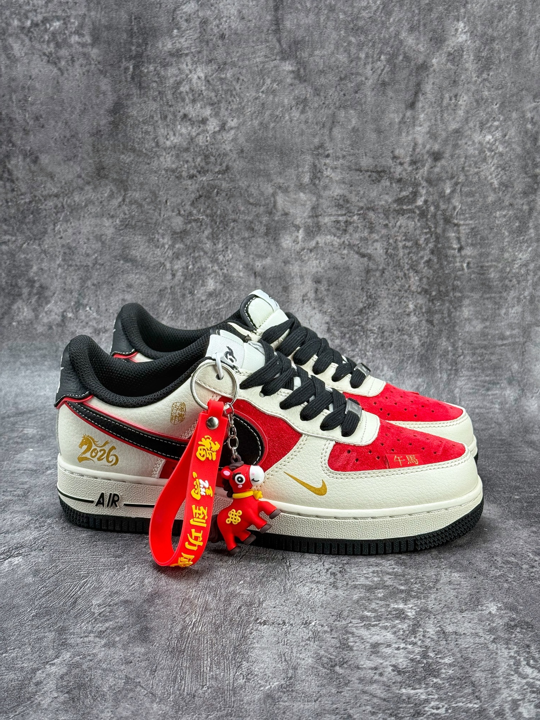 Nike Air Force 1 Low 07 马年限定 白红黑小勾 HT5088-616