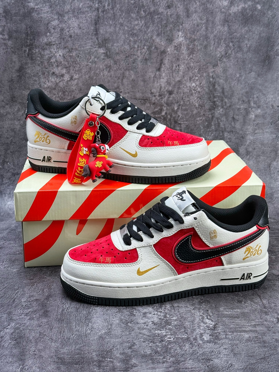 Nike Air Force 1 Low 07 马年限定 白红黑小勾 HT5088-616