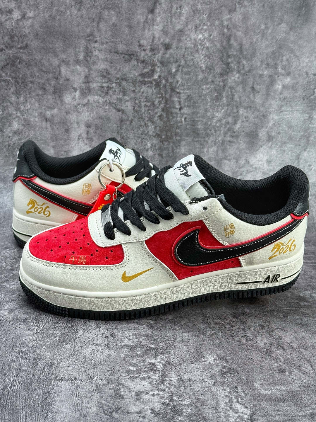 Nike Air Force 1 Low 07 马年限定 白红黑小勾 HT5088-616