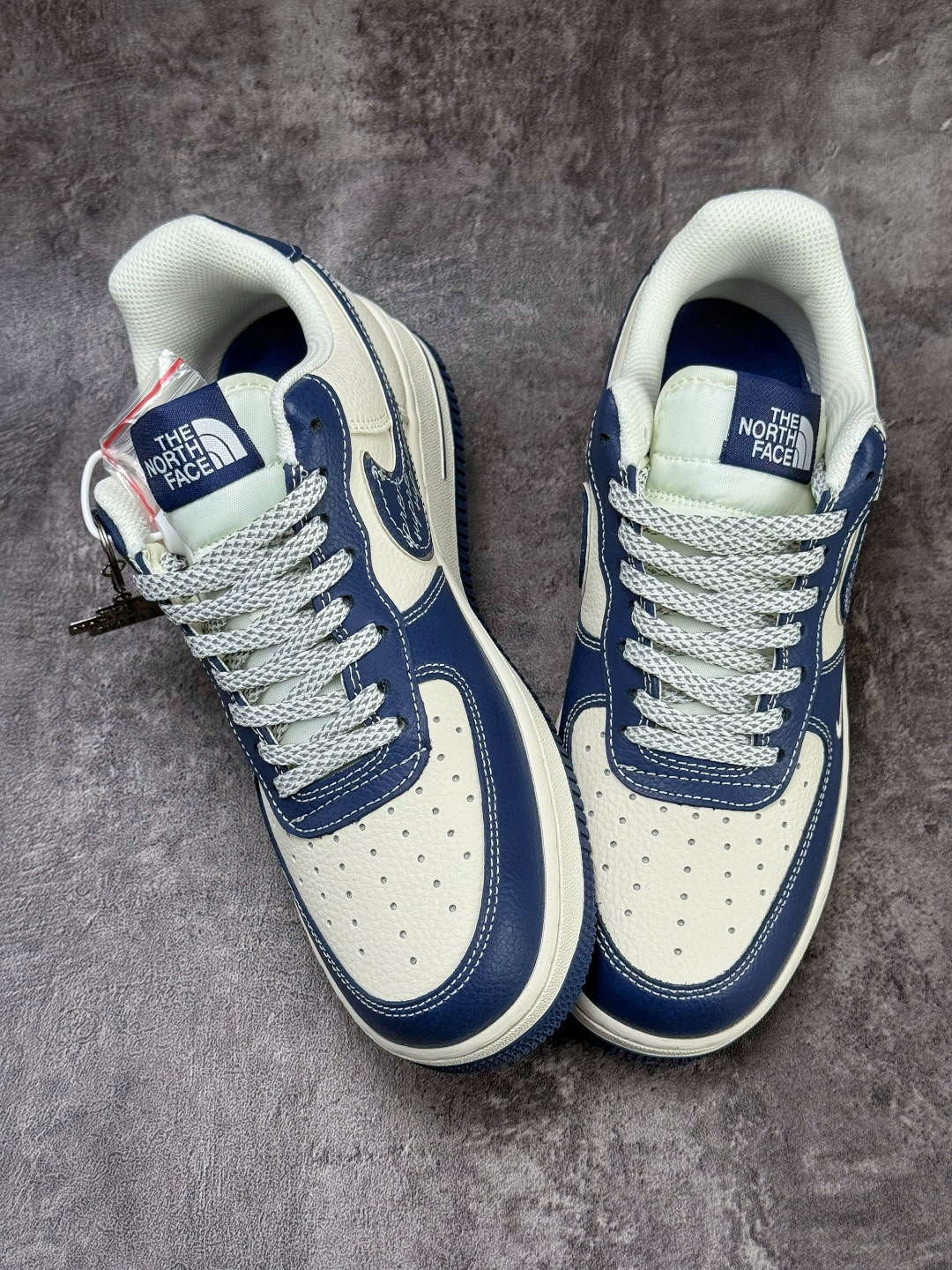 Nike Air Force 1 Low 07 x The North Face 蓝白小勾满天星 XL1982-333