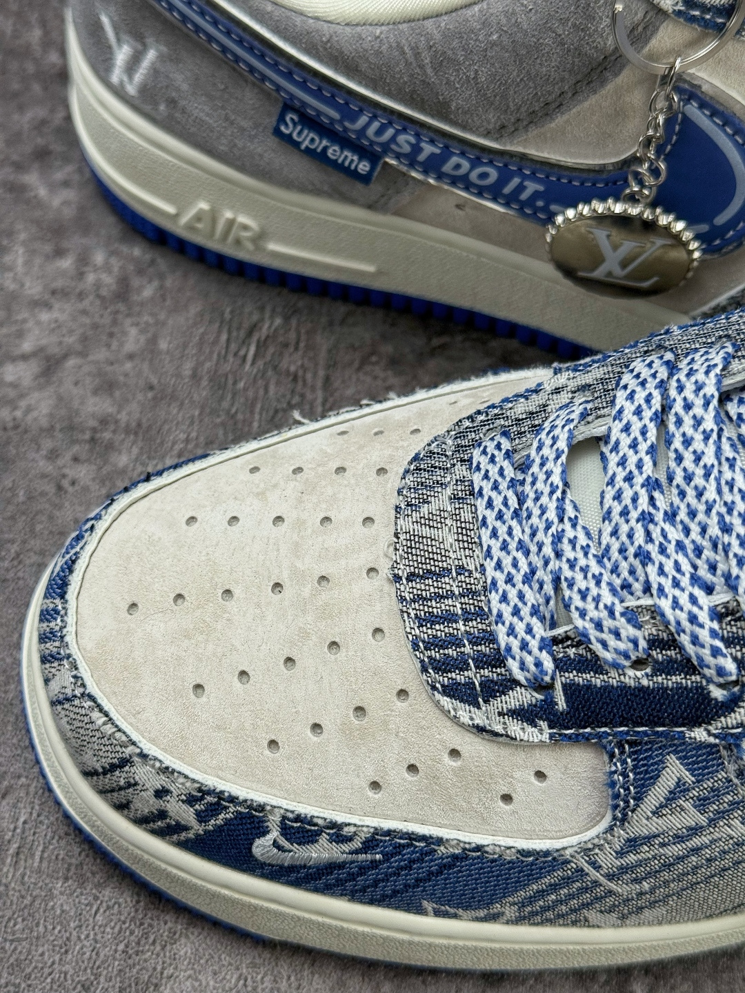 Nike Air Force 1 Low 07 x Louis Vuitton 蓝白小勾满天星 SY1388-031