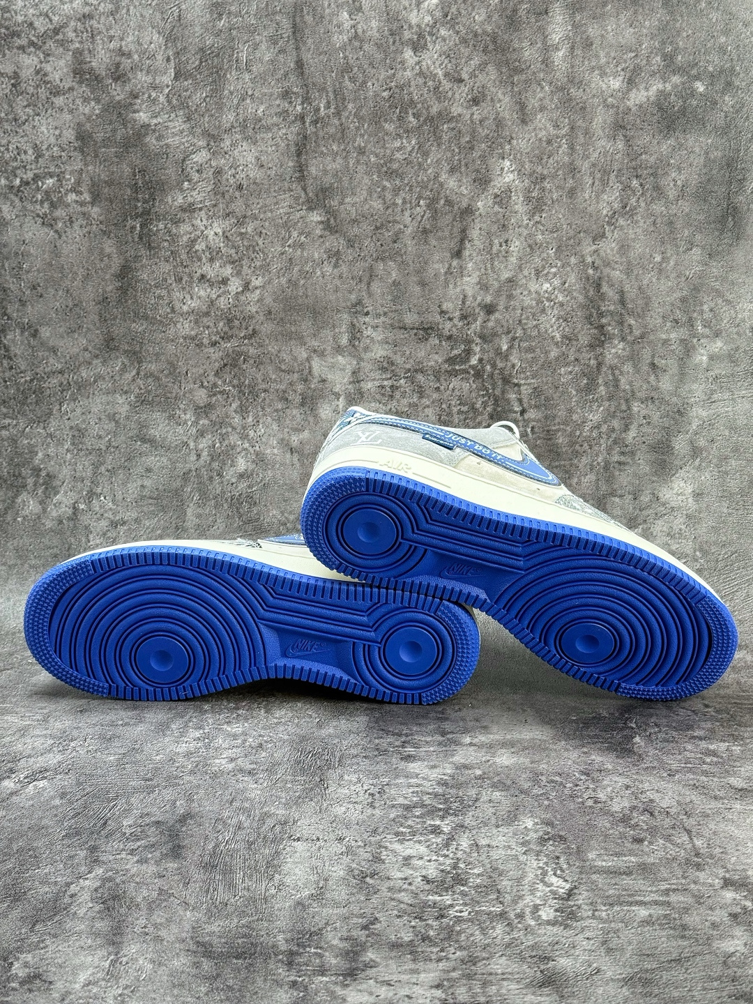 Nike Air Force 1 Low 07 x Louis Vuitton 蓝白小勾满天星 SY1388-031