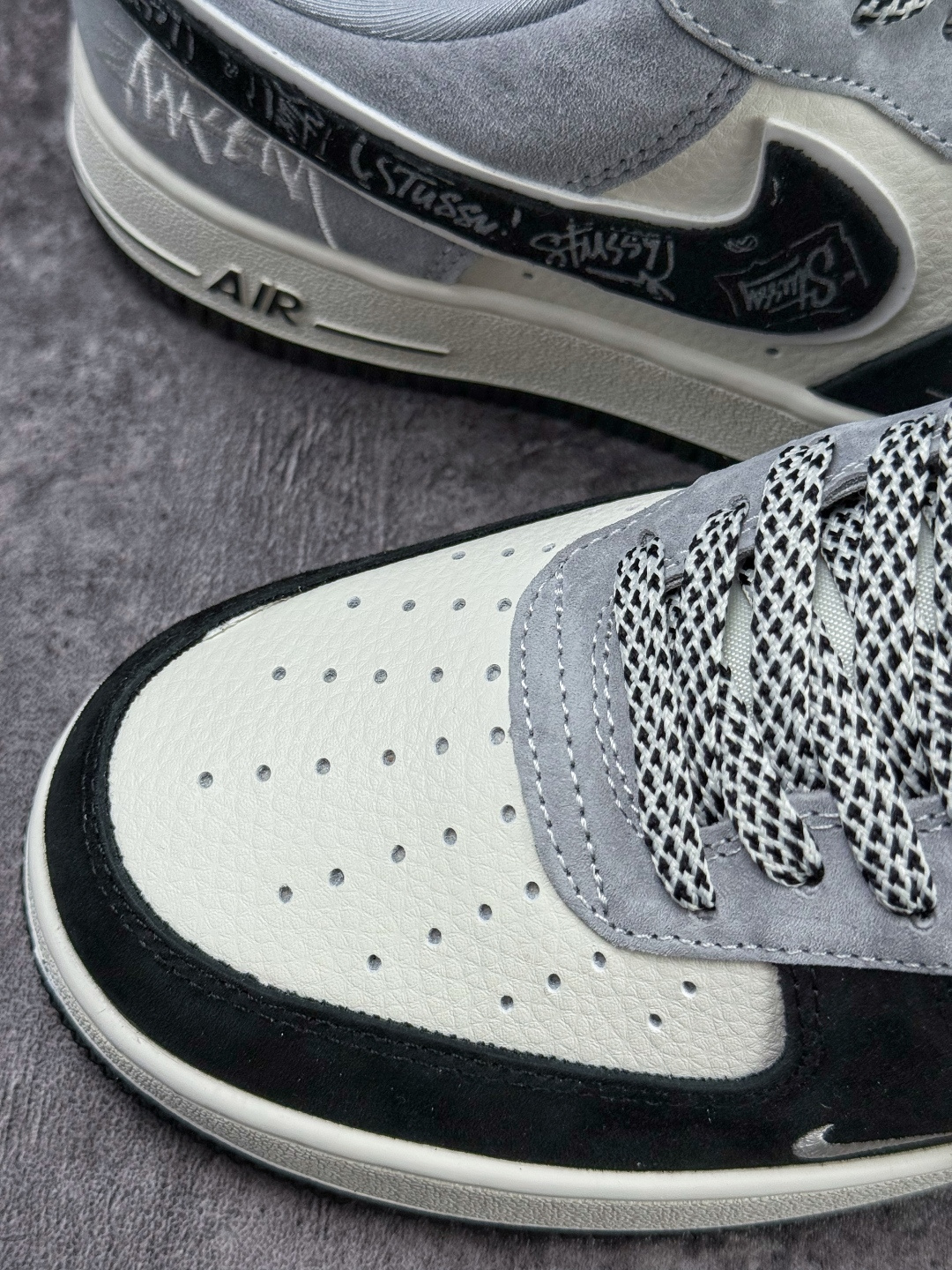 Nike Air Force 1 Low 07 x Stussy 黑白灰小勾满天星 SS1979-013