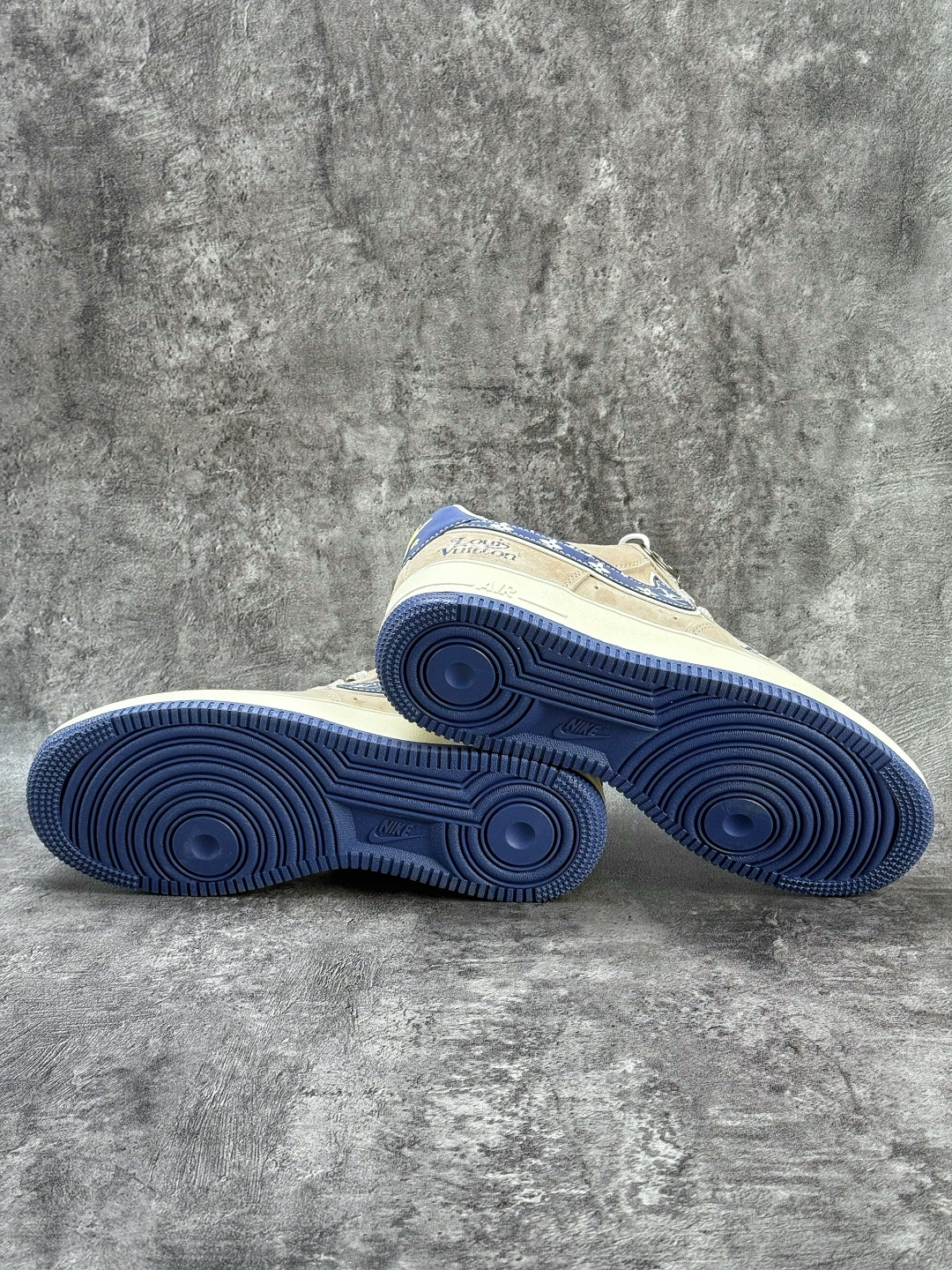 Nike Air Force 1 Low 07 x Louis Vuitton 棕蓝满天星 KL1688-004