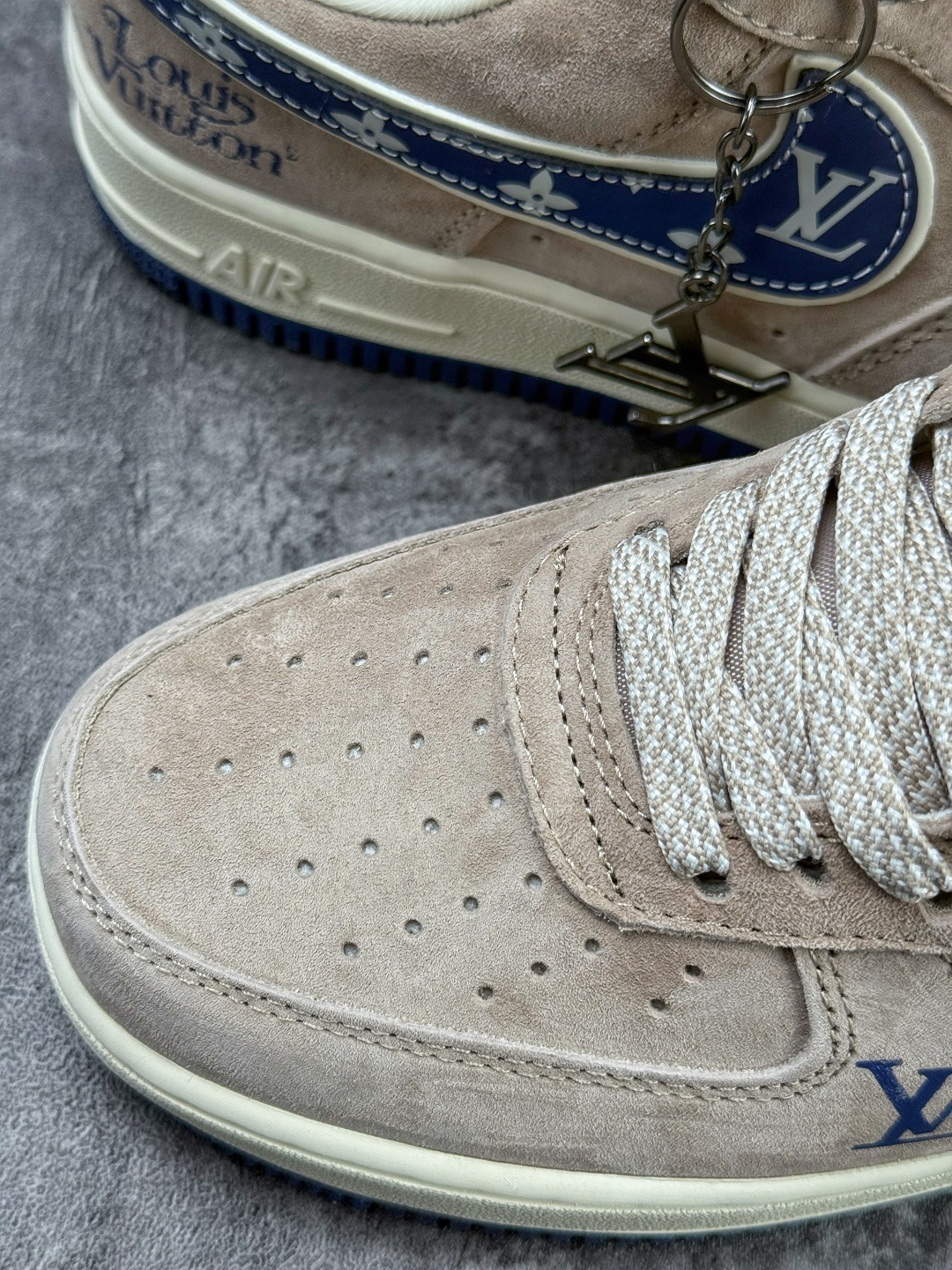 Nike Air Force 1 Low 07 x Louis Vuitton 棕蓝满天星 KL1688-004