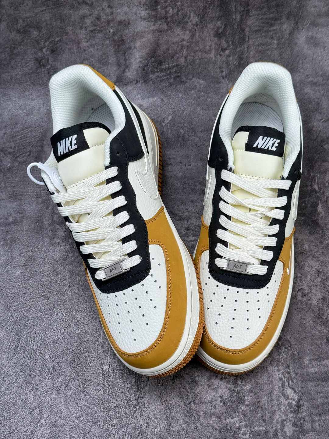 Nike Air Force 1 Low 07 黄白黑小勾 IH0587-700