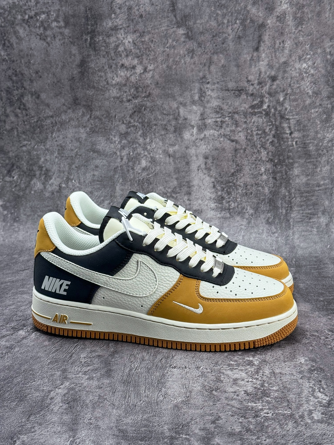 Nike Air Force 1 Low 07 黄白黑小勾 IH0587-700