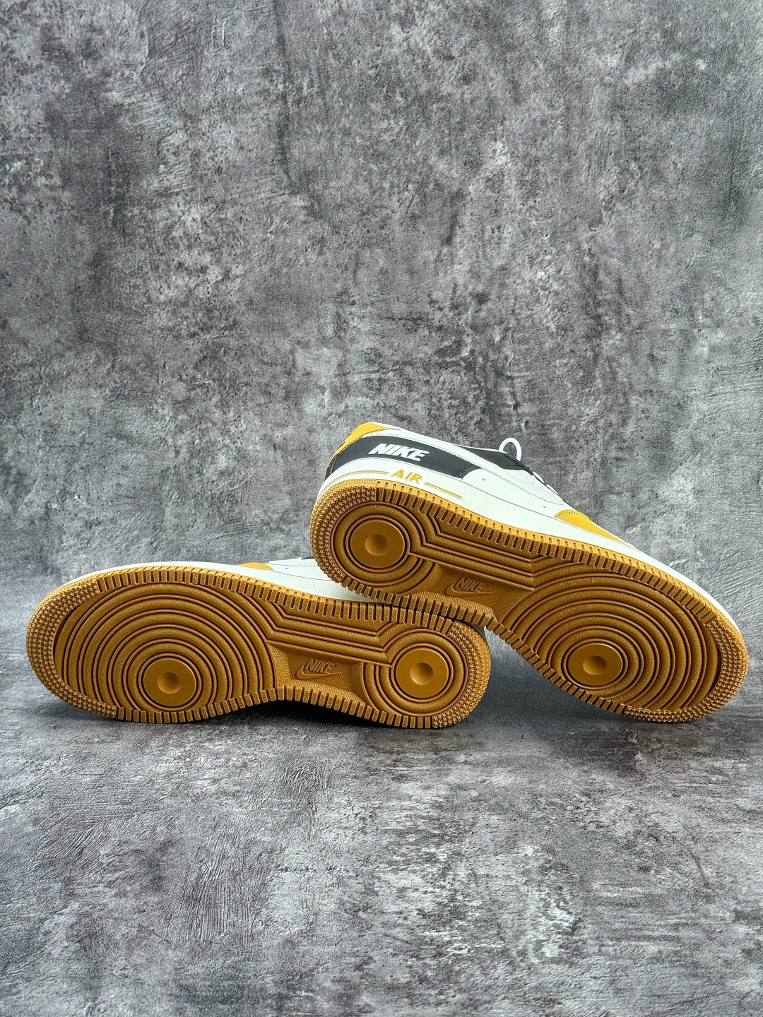 Nike Air Force 1 Low 07 黄白黑小勾 IH0587-700