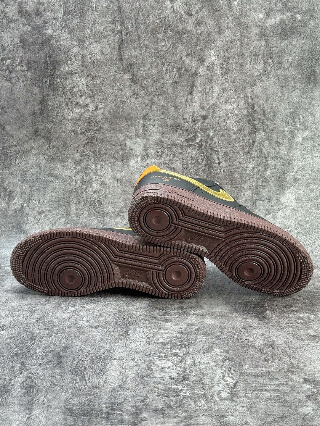 Nike Air Force 1 Low 07 x Louis Vuitton 黑黄 FV3694-101