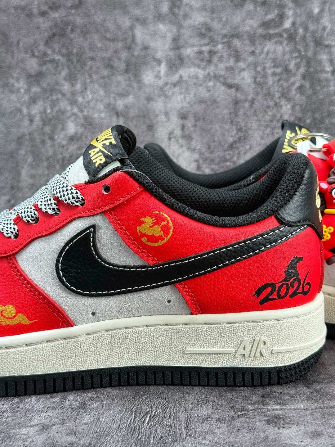 Nike Air Force 1 Low 07 马年限定 红白黑满天星 MZ9588-818
