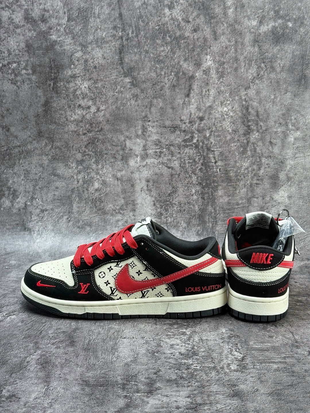 Nike SB Dunk Low x Louis Vuitton 黑白红小勾 SJ8888-006