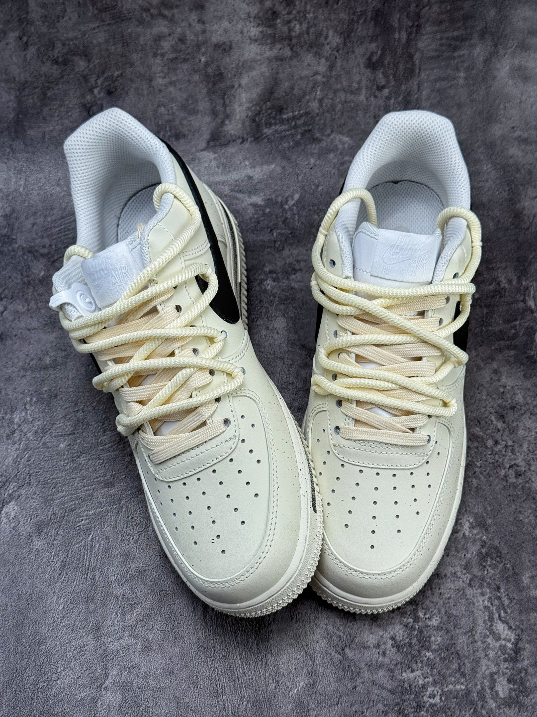 Nike Air Force 1 Low 07 x Stussy 米白黑绑带 ZH0316-159