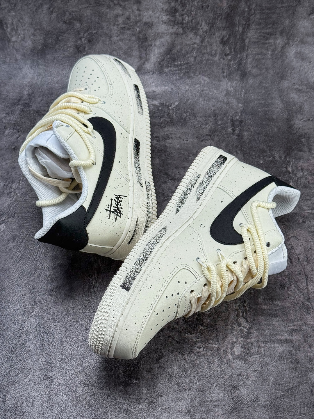 Nike Air Force 1 Low 07 x Stussy 米白黑绑带 ZH0316-159