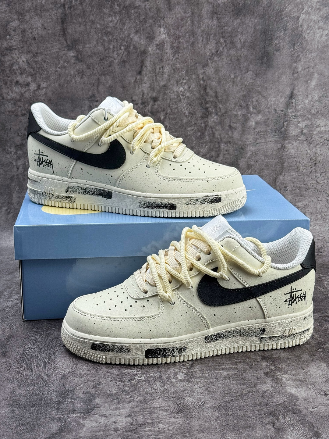 Nike Air Force 1 Low 07 x Stussy 米白黑绑带 ZH0316-159