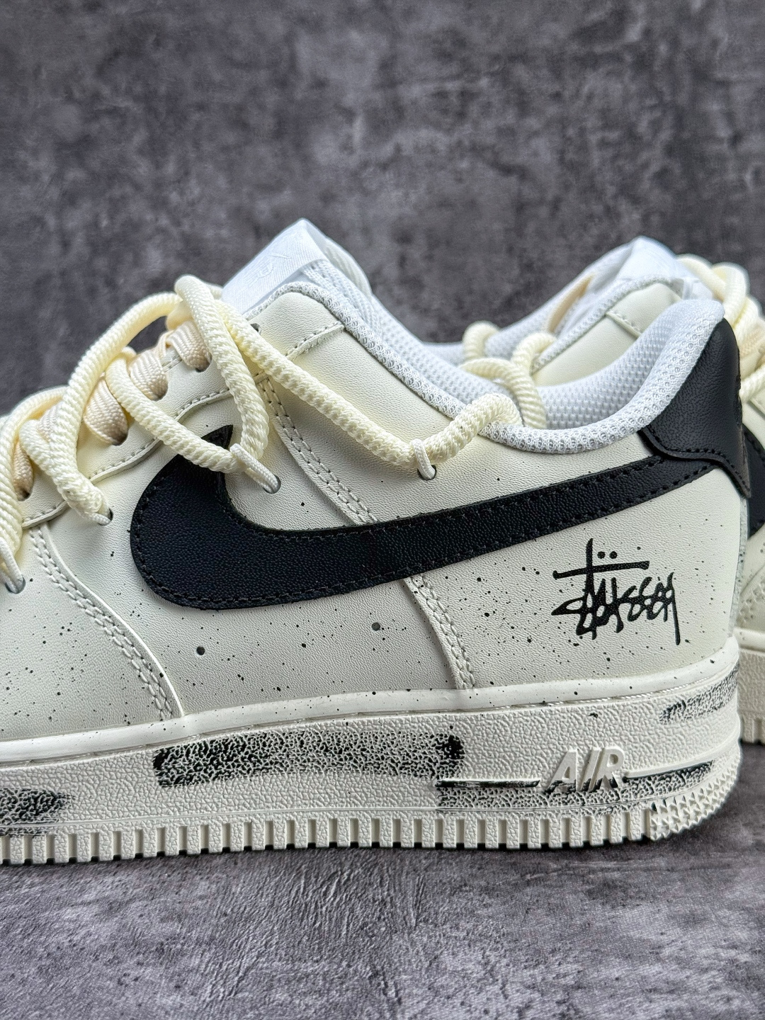 Nike Air Force 1 Low 07 x Stussy 米白黑绑带 ZH0316-159