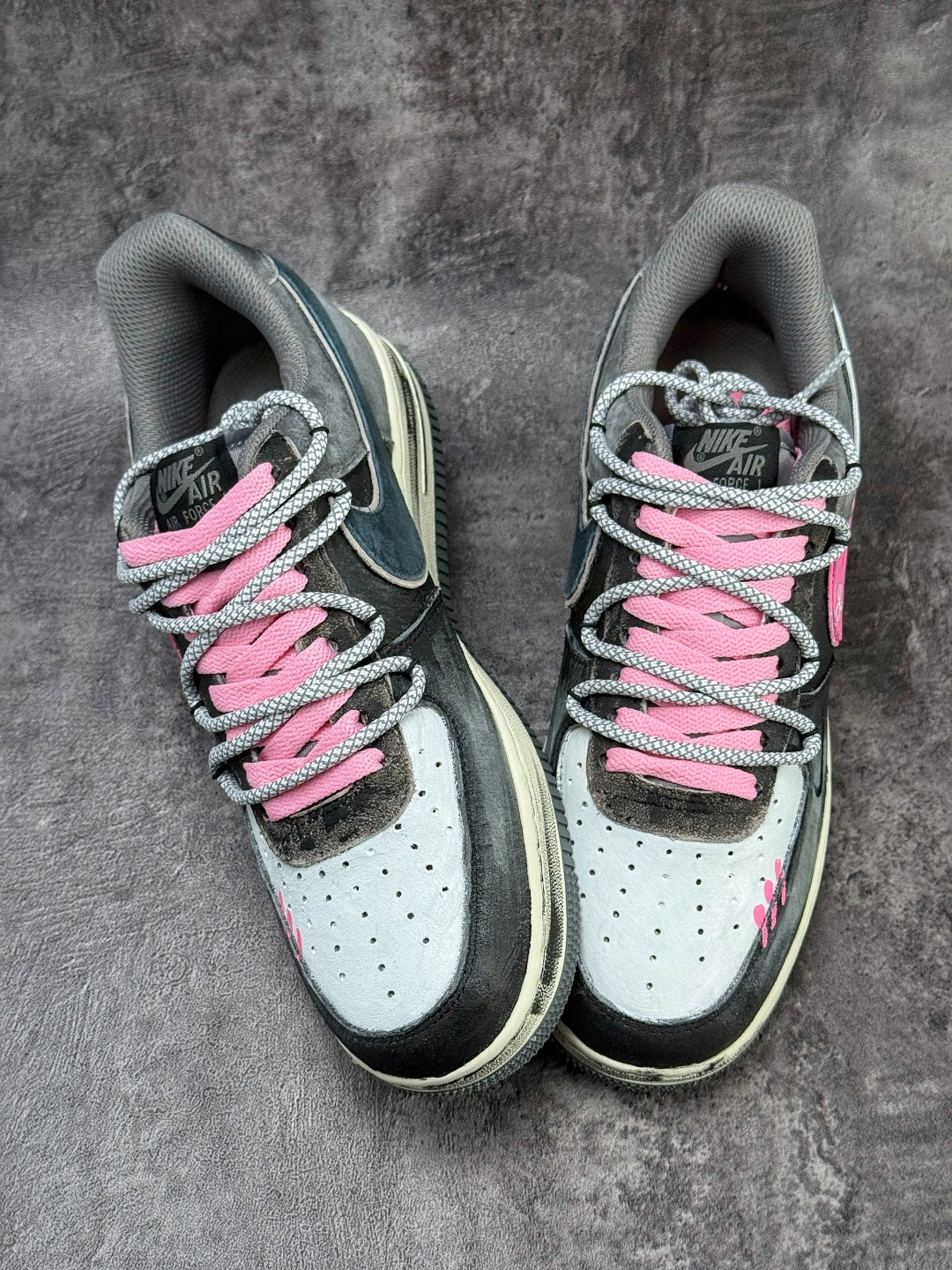 Nike Air Force 1 Low 07 黑白粉涂鸦 YD2425-880