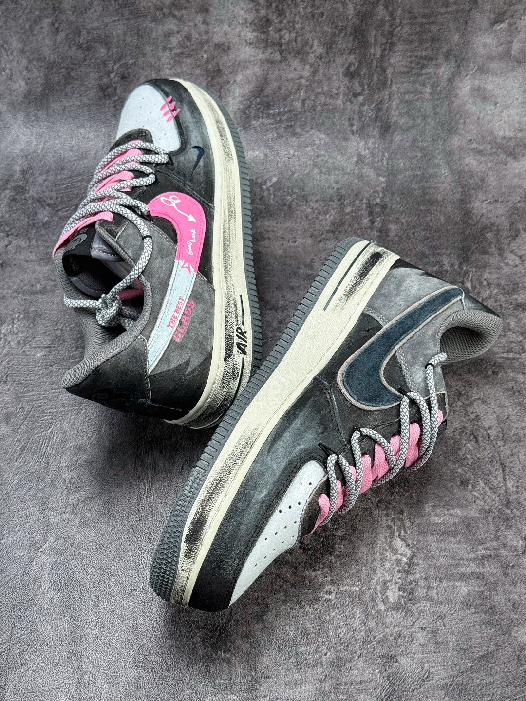 Nike Air Force 1 Low 07 黑白粉涂鸦 YD2425-880