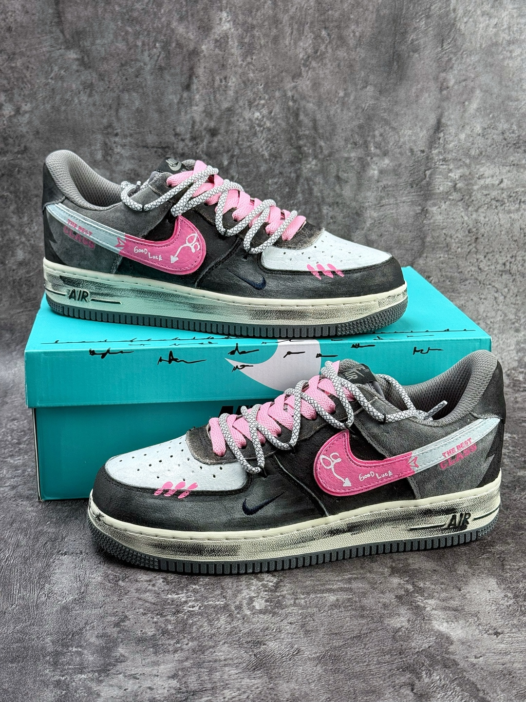 Nike Air Force 1 Low 07 黑白粉涂鸦 YD2425-880